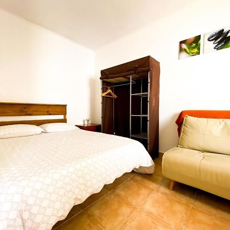 Cozy Studio In Lagos #1875 Apartman Kültér fotó