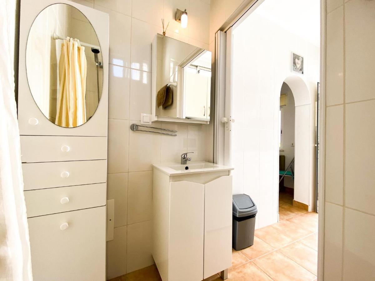 Cozy Studio In Lagos #1875 Apartman Kültér fotó
